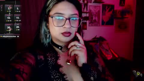 Molly online show from 10-23-25, 06:34