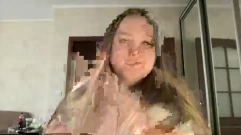 Snapshot of mollyas chatting on 07-08-26, 02:54 Alice online show from 07-08-26, 02:54
