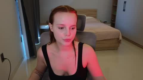 Molly online show from 04-14-26, 07:47
