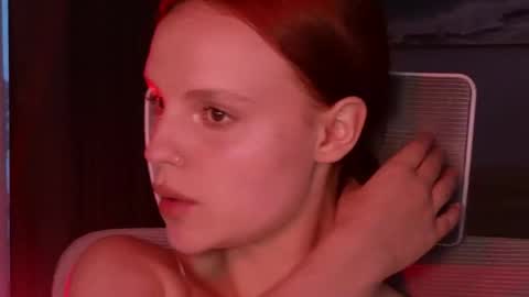 Molly online show from 04-25-26, 04:37