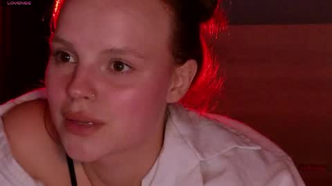 Molly online show from 05-01-26, 01:59