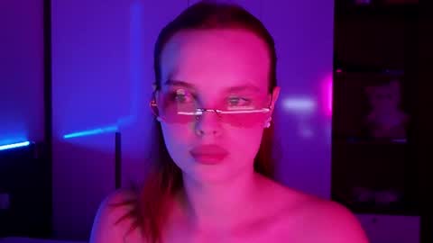 Molly online show from 06-25-26, 12:31