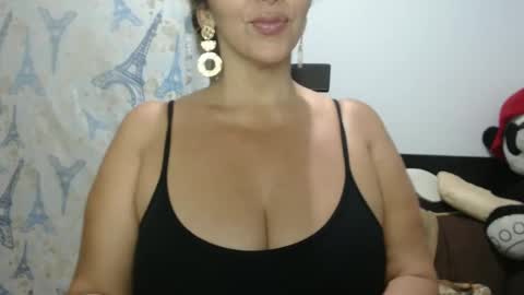 Molly Bunny online show from 10-03-25, 11:13