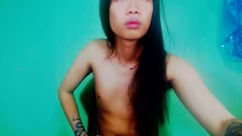 mollycoin18 online show from 11-30-25, 02:37