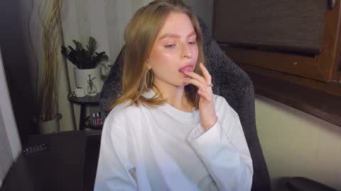 Taisha online show from 02-28-26, 04:52