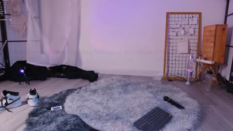 Snapshot of mollyflwers chatting on 11-04-25, 05:34 mollychan online show from 11-04-25, 05:34