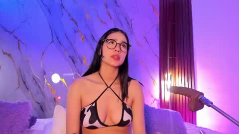 Snapshot of mollylewis18 chatting on 06-30-26, 08:54 New girl Emily Valentina Michelle online show from 06-30-26, 08:54