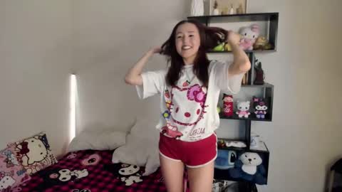 Molly online show from 10-22-25, 07:41