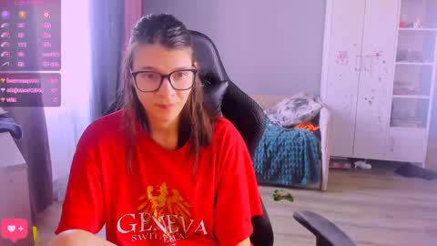 Snapshot of mollylollipop20 chatting on 03-02-26, 07:15 KIRA online show from 03-02-26, 07:15