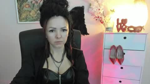 Snapshot of mollymoon40 chatting on 02-05-26, 07:57 Molly online show from 02-05-26, 07:57