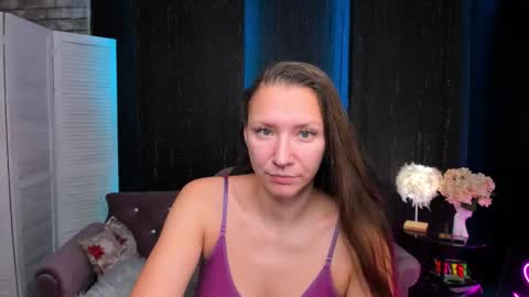hi im Molly heregreat boobs big heart  warm pussy  online show from 11-27-25, 12:13