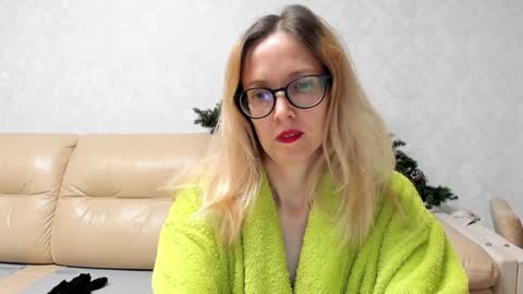 AngelMomm online show from 01-17-25, 09:17