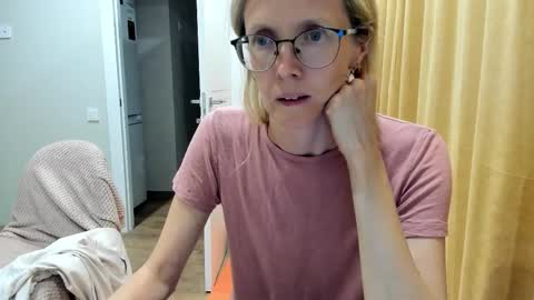 AngelMomm online show from 09-26-25, 05:06