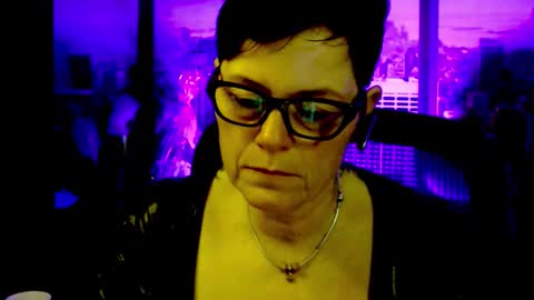 Snapshot of mollysun chatting on 02-07-26, 06:55 MollySun Nina Randmann online show from 02-07-26, 06:55