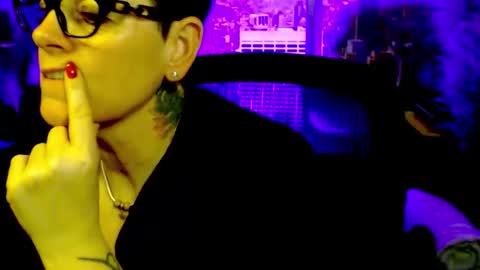 Snapshot of mollysun chatting on 02-28-26, 06:31 MollySun Nina Randmann online show from 02-28-26, 06:31