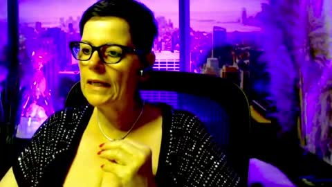 Snapshot of mollysun chatting on 06-23-26, 06:06 MollySun Nina Randmann online show from 06-23-26, 06:06