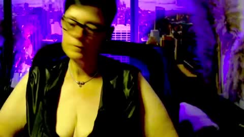 Snapshot of mollysun chatting on 07-05-26, 06:48 MollySun Nina Randmann online show from 07-05-26, 06:48