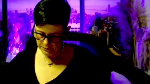 Snapshot of mollysun chatting on 07-08-26, 01:04 MollySun Nina Randmann online show from 07-08-26, 01:04