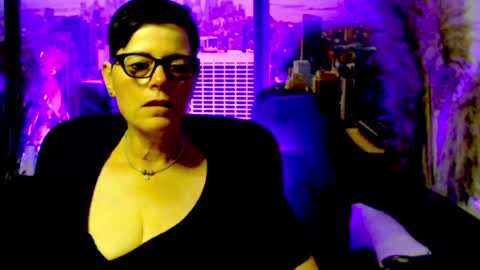 Snapshot of mollysun chatting on 07-13-26, 03:37 MollySun Nina Randmann online show from 07-13-26, 03:37
