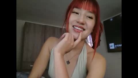 Snapshot of mollywalter chatting on 06-10-26, 04:50 mollywalter online show from 06-10-26, 04:50