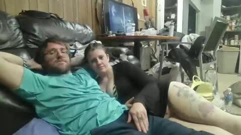 Snapshot of molotovfoxtail chatting on 11-11-25, 07:52 Molotovfoxtail online show from 11-11-25, 07:52