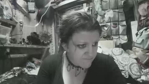 Molotovfoxtail online show from 03-20-26, 06:18