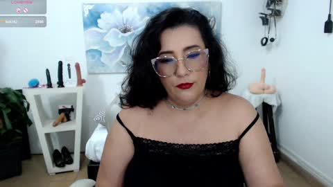 Snapshot of mom_17 chatting on 02-03-25, 02:47 Celeste online show from 02-03-25, 02:47