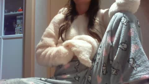 Hailey online show from 12-01-24, 07:36