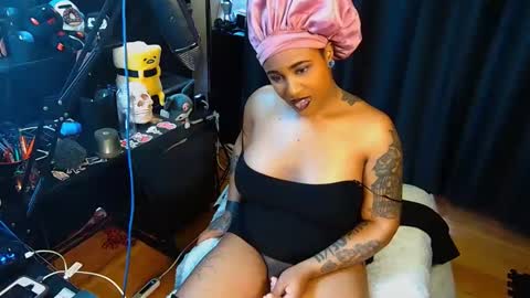 MOMMI SH3DEVIL online show from 04-05-26, 06:05