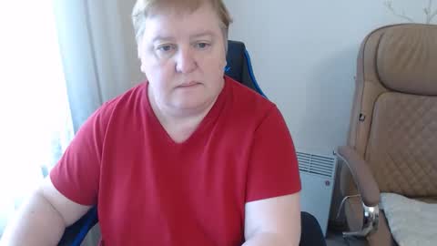 Snapshot of mommy99x chatting on 05-26-26, 07:04 Mommy99X online show from 05-26-26, 07:04