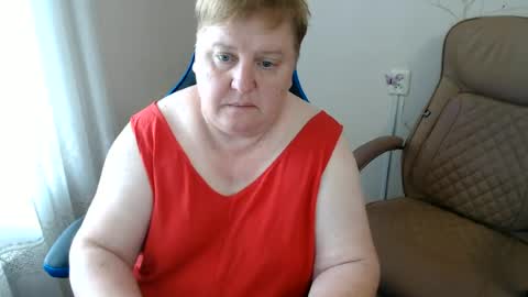 Snapshot of mommy99x chatting on 06-15-26, 08:16 Mommy99X online show from 06-15-26, 08:16