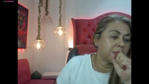 mommy_sex_ online show from 08-07-26, 07:38