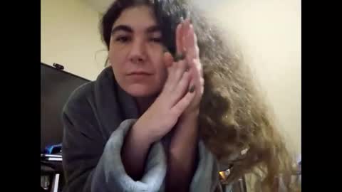 Snapshot of mommydarknesskairi3427 chatting on 02-06-25, 05:35 MommyDarkness3427 online show from 02-06-25, 05:35