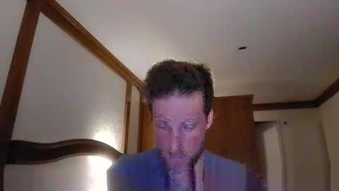 Snapshot of moms_little_monster chatting on 01-15-26, 08:01 moms_little_monster online show from 01-15-26, 08:01