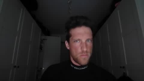 Snapshot of moms_little_monster chatting on 01-19-26, 02:21 moms_little_monster online show from 01-19-26, 02:21