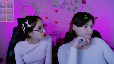 Mona  online show from 10-11-25, 07:01