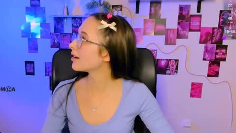 Snapshot of mona_cloud chatting on 04-29-26, 07:53 Mona online show from 04-29-26, 07:53