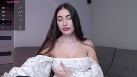 Snapshot of mona_saxxx chatting on 12-26-24, 05:15 Hey Guys im Mona. PVT is Open Please Make me CUM online show from 12-26-24, 05:15