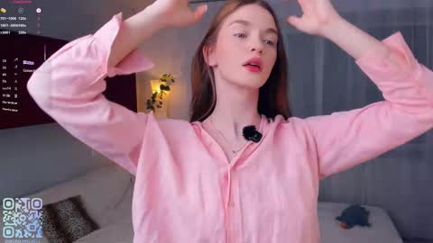 Snapshot of monabrickell chatting on 10-18-25, 07:58 Mona online show from 10-18-25, 07:58