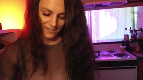 Mona online show from 02-05-25, 02:59