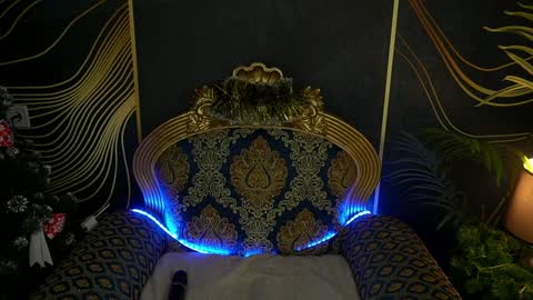 Snapshot of monamourrrr chatting on 01-10-25, 10:06 Taina online show from 01-10-25, 10:06