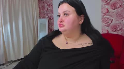 Monica online show from 03-11-25, 07:04