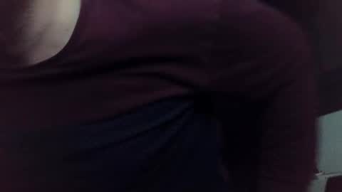 Snapshot of monica35milf chatting on 01-18-26, 09:40 MonicaLuigi online show from 01-18-26, 09:40