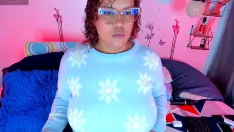 Snapshot of monica_bbw_ chatting on 09-23-25, 12:46 aleja independent model online show from 09-23-25, 12:46