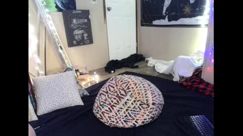 Monica online show from 12-30-24, 07:21