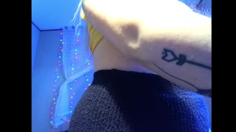 Monica online show from 01-22-25, 04:33