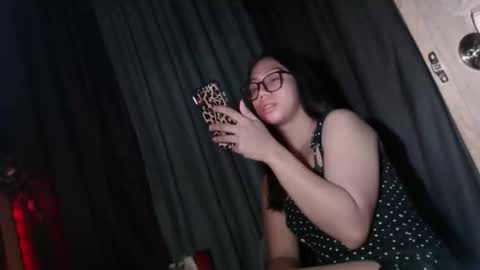 Snapshot of monicabrava69 chatting on 12-16-25, 08:14 MonicaBravaa online show from 12-16-25, 08:14