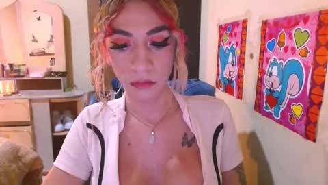 Snapshot of monicalimite123 chatting on 02-25-26, 05:33 monicalimite123 online show from 02-25-26, 05:33