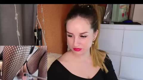 Snapshot of monicatedyy chatting on 01-26-25, 10:35 Monica Teddy online show from 01-26-25, 10:35