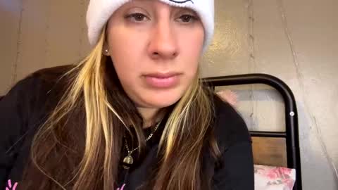 Snapshot of monicav21 chatting on 12-10-24, 02:28 Monica online show from 12-10-24, 02:28